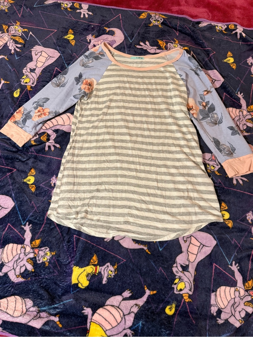Women’s 3/4 Sleeve Raglan Tee with Floral Sleeves - Periwinkle & Gray
